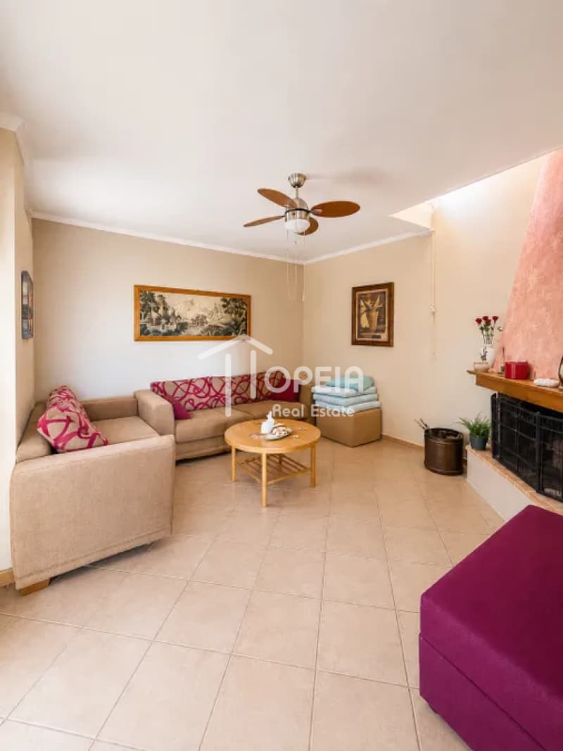 Apartment in Kato Poseidonia, Lavrio — Photo 2 of 8