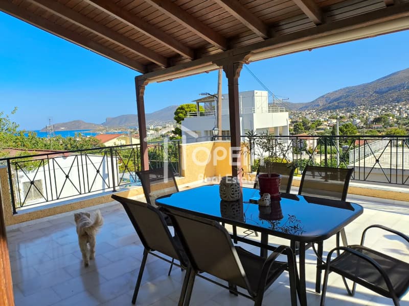 House in Porto Rafti, Vravrona — Photo 1 of 16