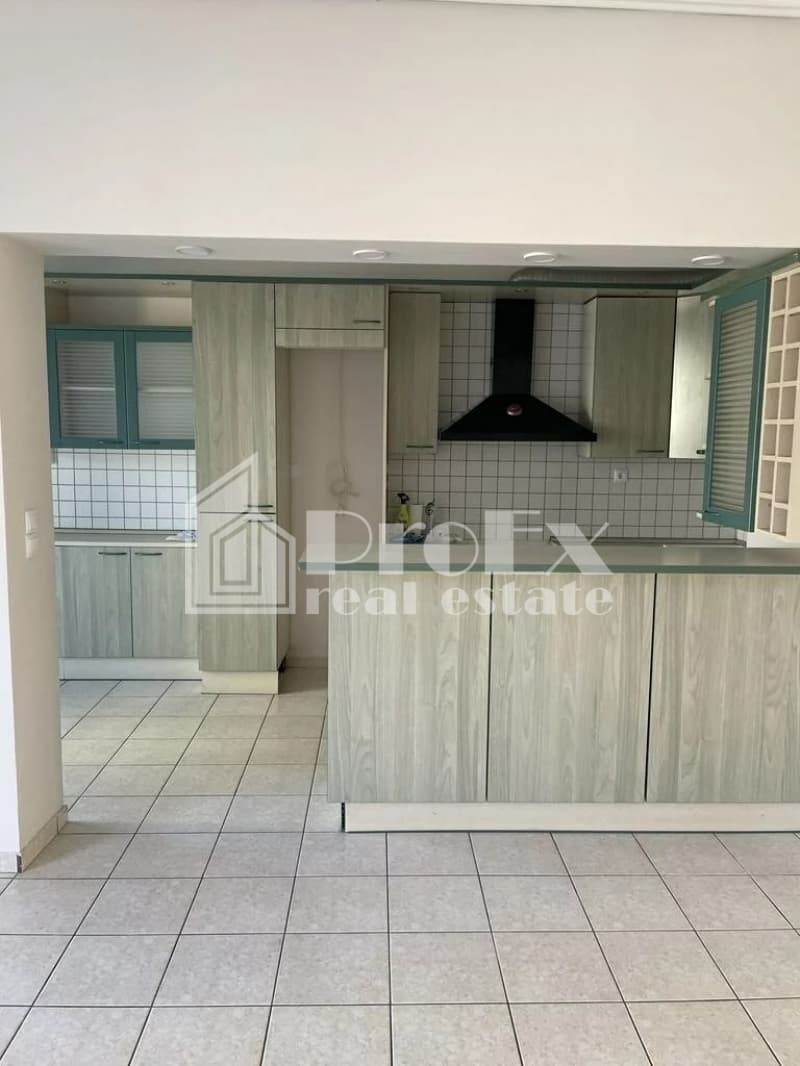 Apartment in Megala Sxoinia A, Acharnes — Photo 3 of 8