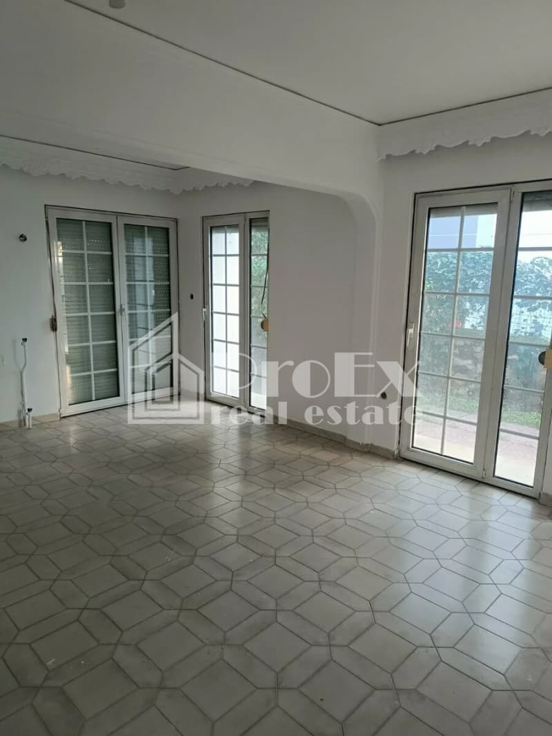 Apartment in Agia Triada, Iraklio — Photo 1 of 14