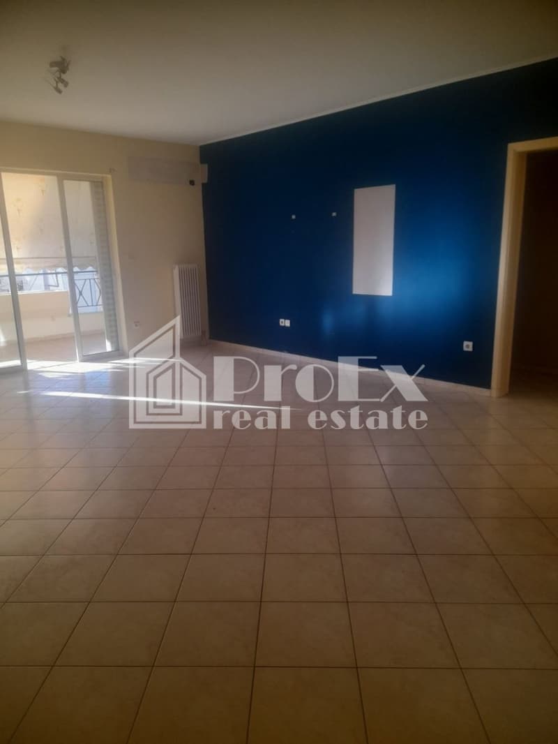 Apartment in Ionia, Nea Ionia — Photo 2 of 18