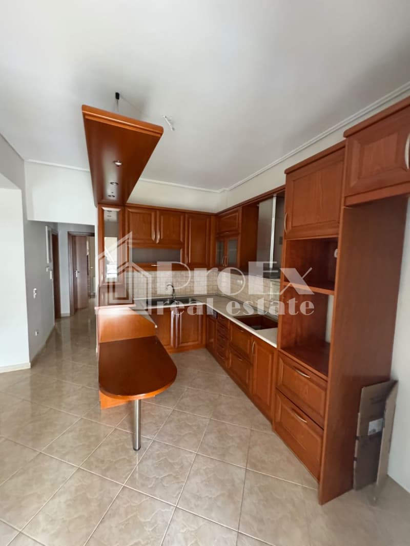 Apartment in Chrisoupoli, Peristeri — Photo 2 of 25
