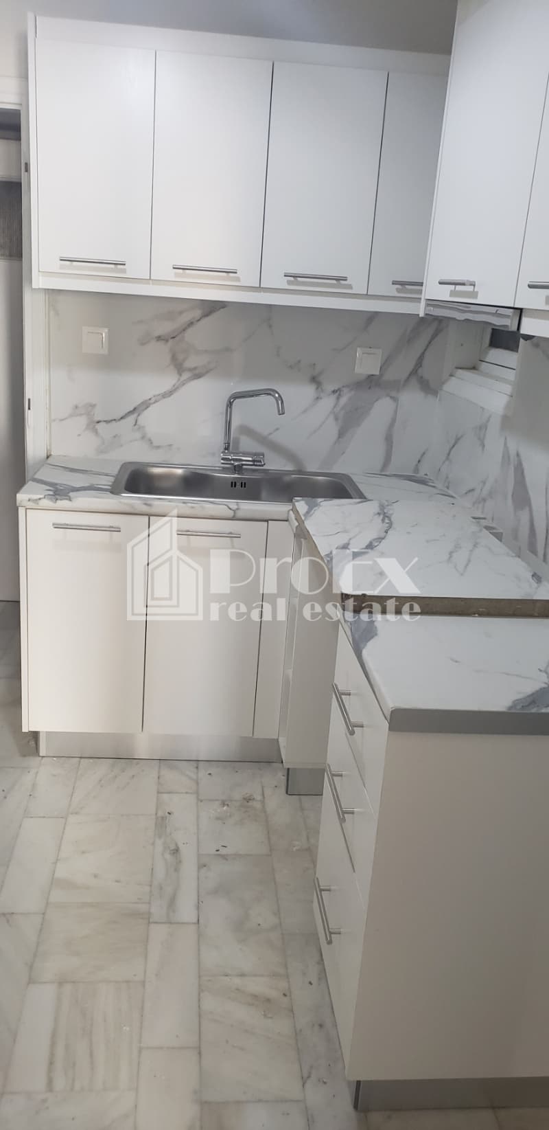 Διαμέρισμα στην Πολυτεχνείο, Εξάρχεια - Νεάπολη — Φωτογραφία 1 από 17
