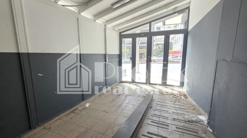 Κατάστημα στην Ανάβρυτα, Μαρούσι — Φωτογραφία 1 από 15