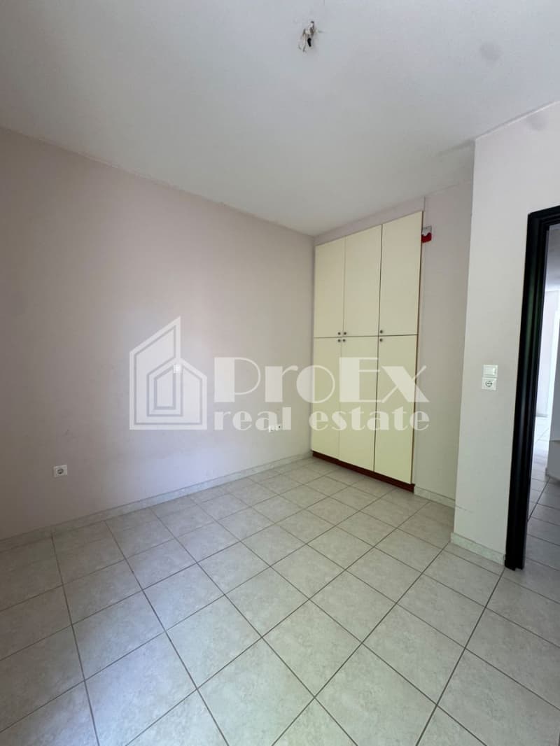 House in Center, Gerakas — Photo 7 of 22
