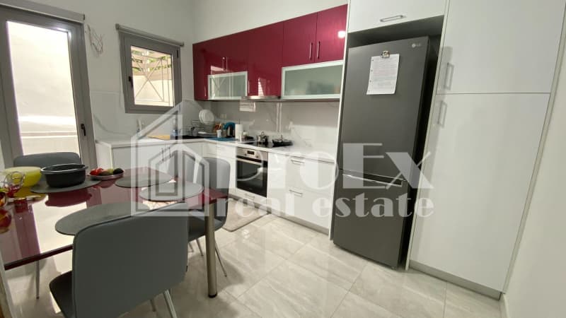 House in Lofos Axiomatikon, Peristeri — Photo 1 of 24