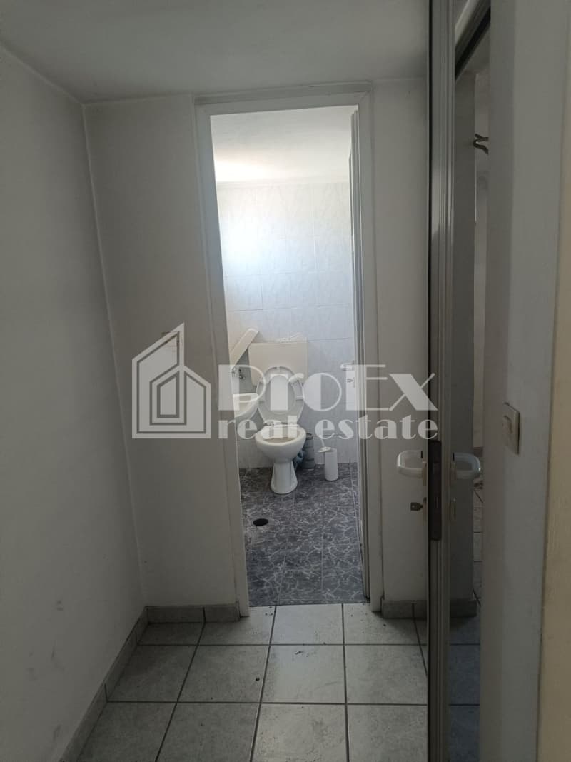 Ελαφρύς Βιομηχανικός Χώρος στην Ανθούπολη, Περιστέρι — Φωτογραφία 10 από 21