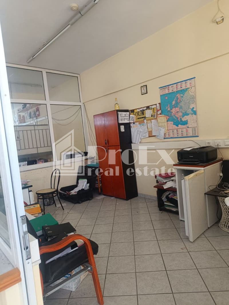 Ελαφρύς Βιομηχανικός Χώρος στην Ανθούπολη, Περιστέρι — Φωτογραφία 8 από 21