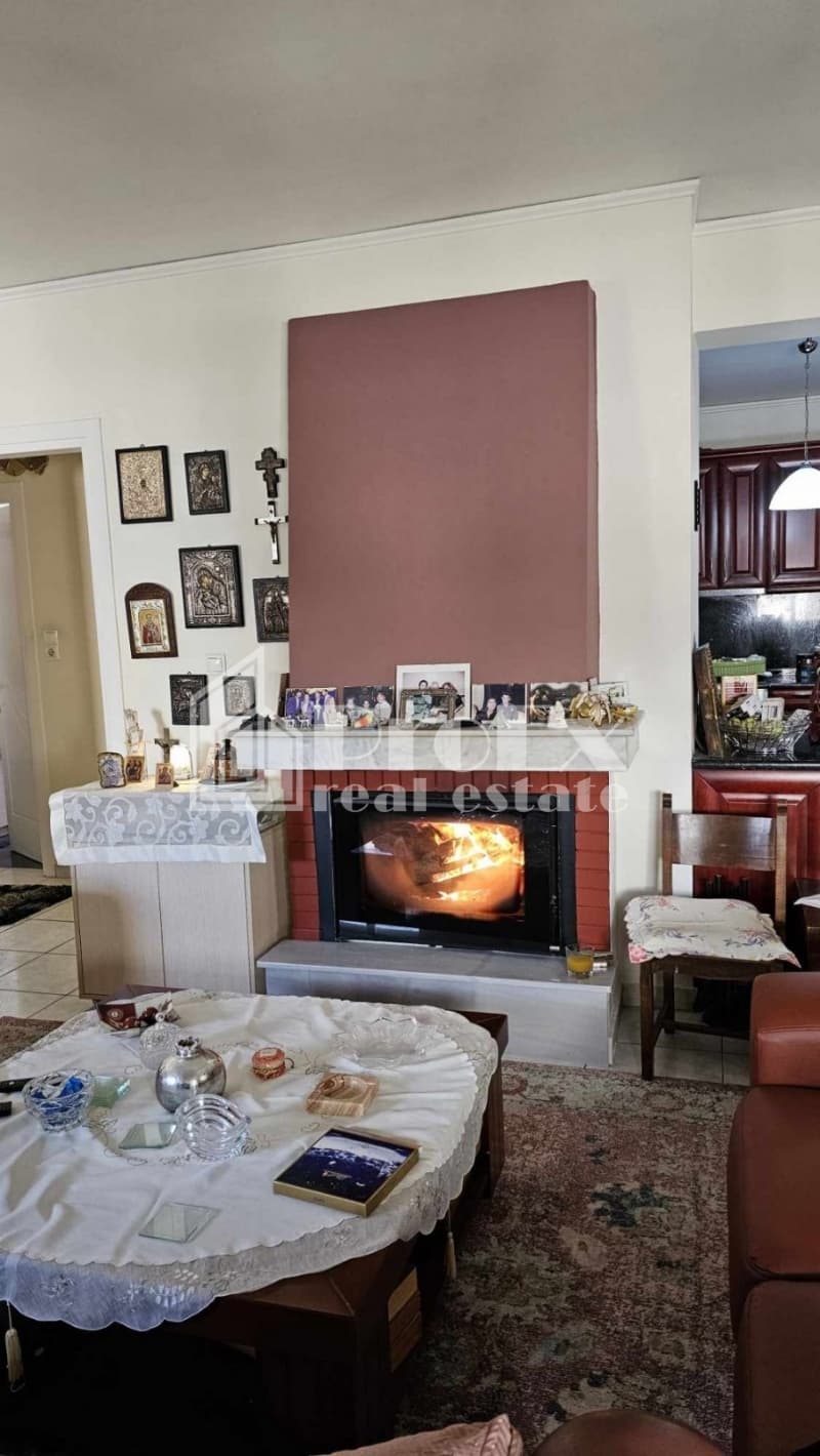 Apartment in Kato Halandri, Chalandri — Photo 1 of 12