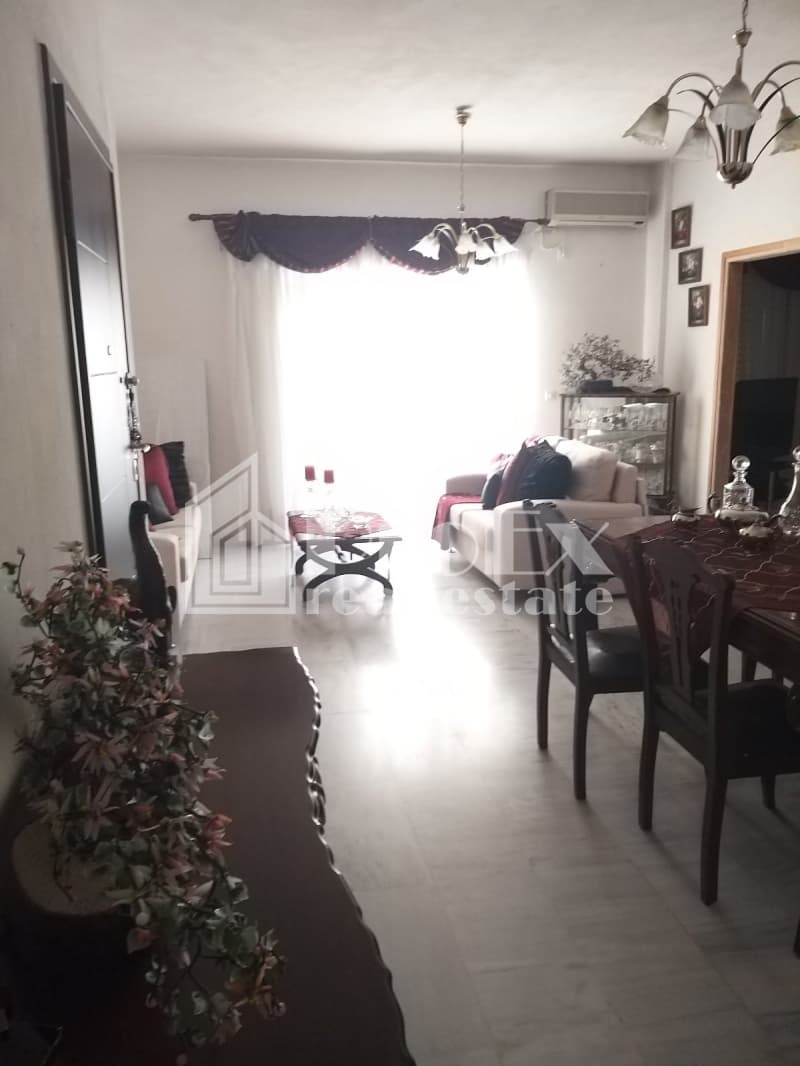 Apartment in Center, Ilion — Photo 1 of 17