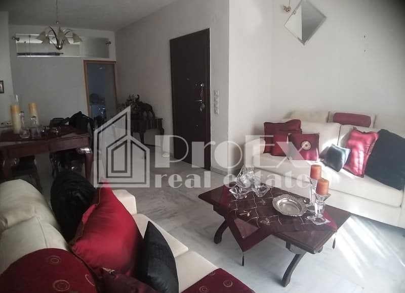 Apartment in Center, Ilion — Photo 4 of 17
