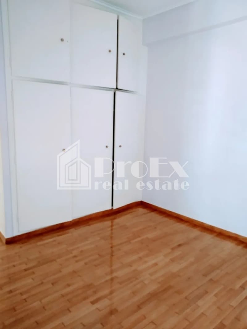 Apartment in Osios Loukas, Patisia — Photo 7 of 8