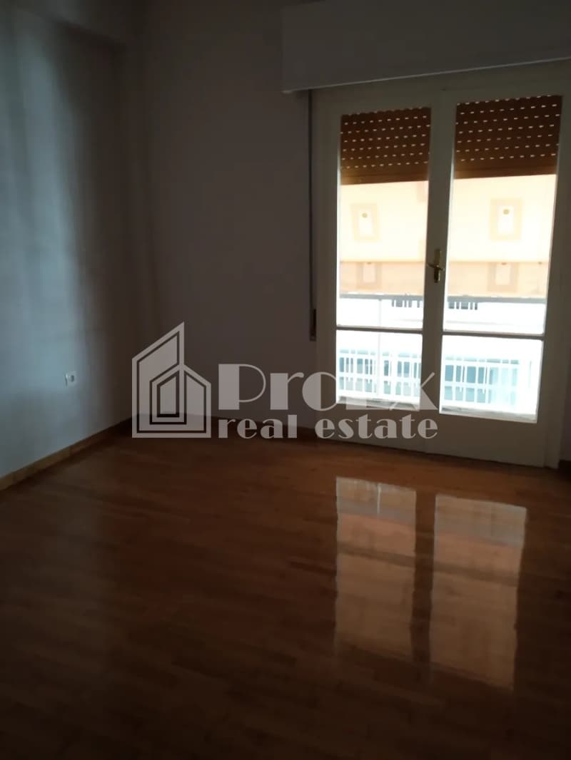 Apartment in Osios Loukas, Patisia — Photo 6 of 8