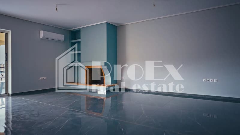 Apartment in Osios Loukas, Patisia — Photo 1 of 24