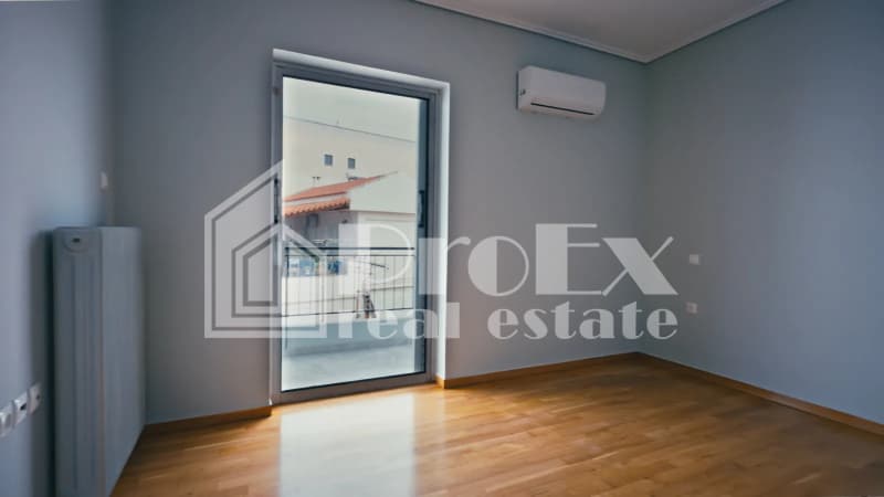 Apartment in Osios Loukas, Patisia — Photo 2 of 24