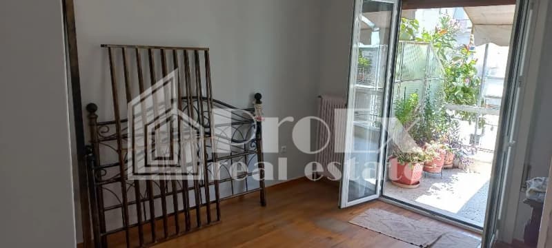 Apartment in Osios Loukas, Patisia — Photo 6 of 11