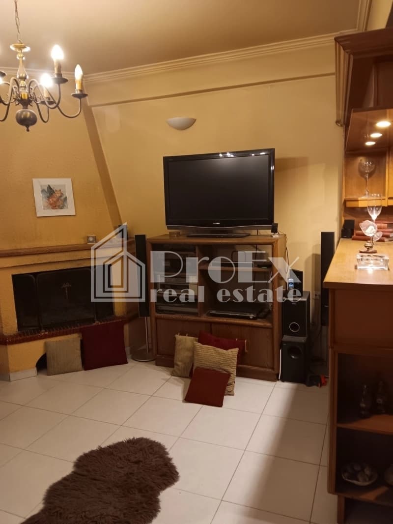 Apartment in Center, Agioi Anargiroi — Photo 2 of 10