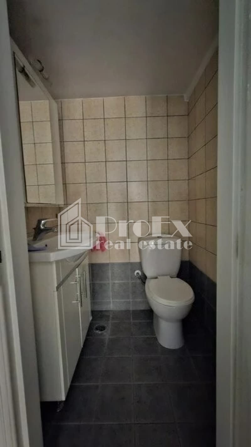 Apartment in Evaggelistria, Piraeus — Photo 8 of 11