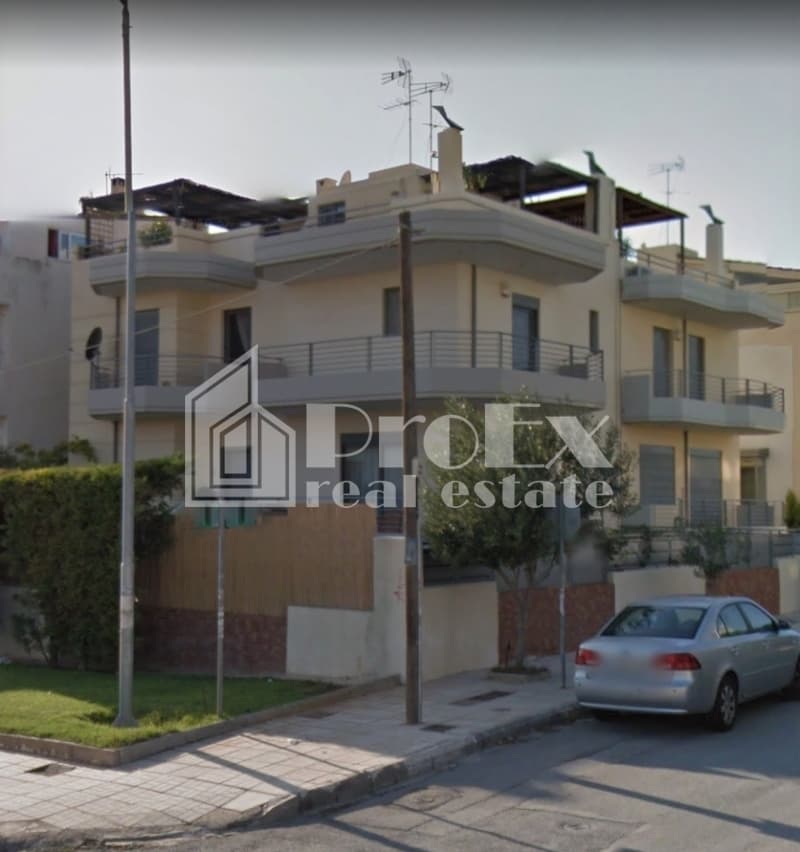 Μονοκατοικία στην Γκολφ, Γλυφάδα