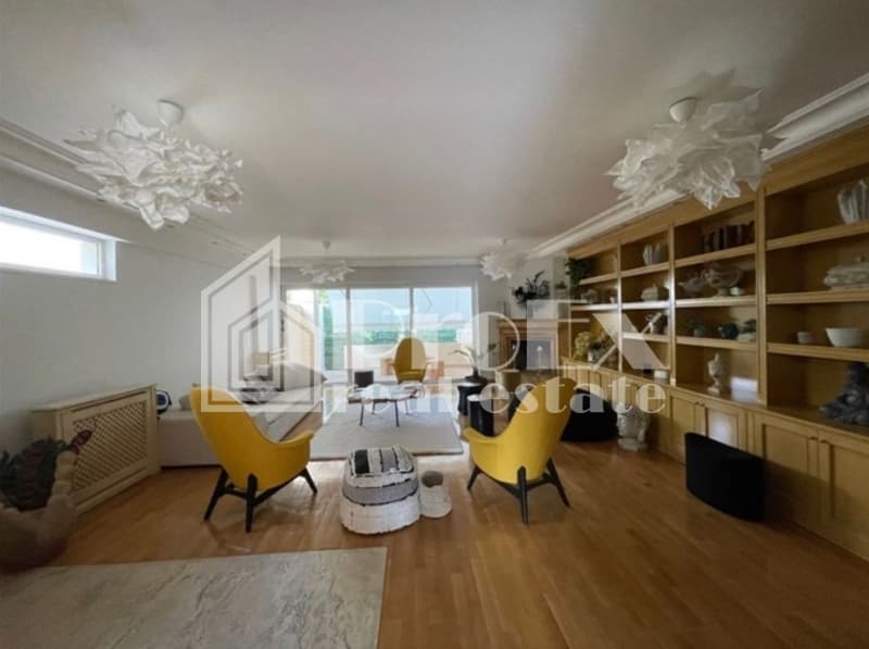 House in Golf, Glyfada — Photo 9 of 30