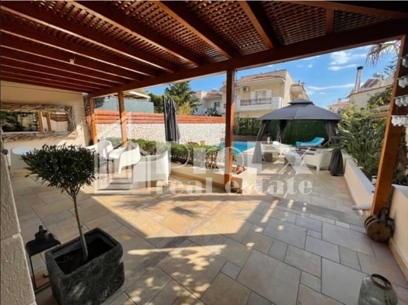 House in Golf, Glyfada — Photo 4 of 30