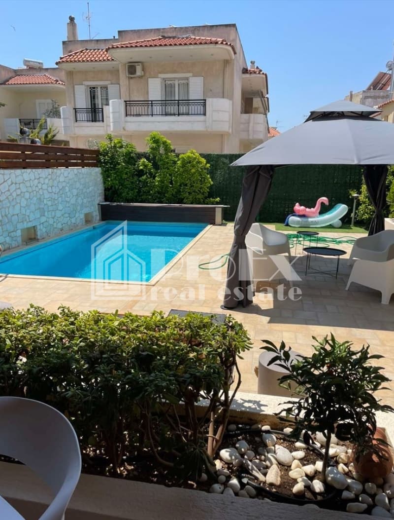 House in Golf, Glyfada — Photo 3 of 30
