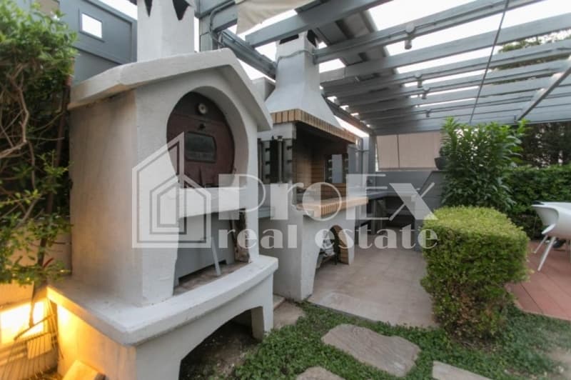 House in Golf, Glyfada — Photo 13 of 23