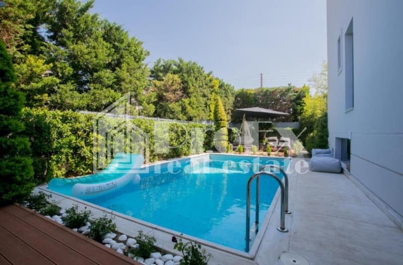 House in Golf, Glyfada — Photo 4 of 23