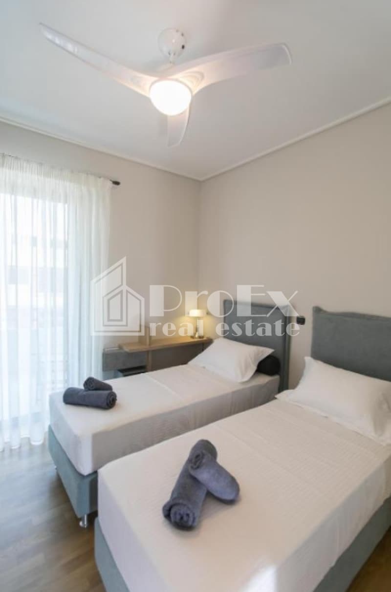 House in Golf, Glyfada — Photo 16 of 23