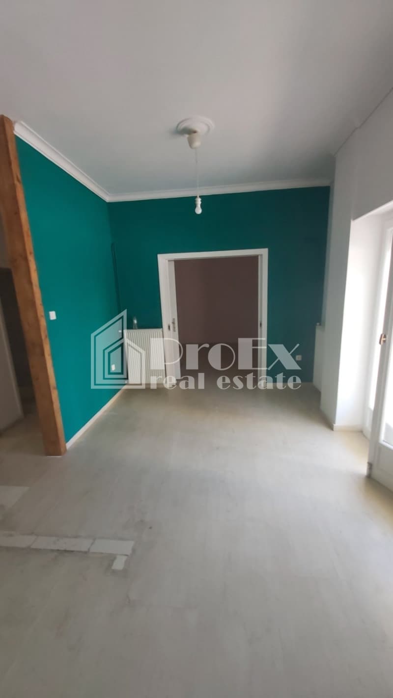 Apartment in Center, Metamorfosi — Photo 3 of 10
