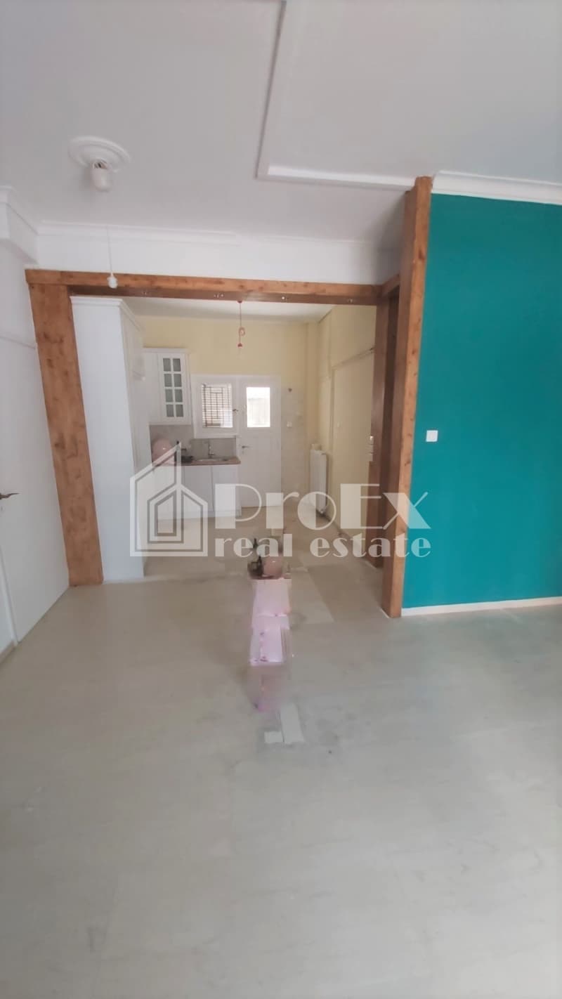 Apartment in Center, Metamorfosi — Photo 4 of 10