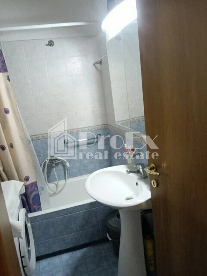 Apartment in Neo Pagkrati, Vironas — Photo 13 of 15