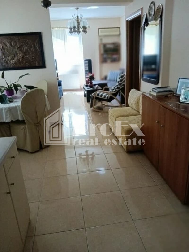 Apartment in Neo Pagkrati, Vironas — Photo 2 of 15