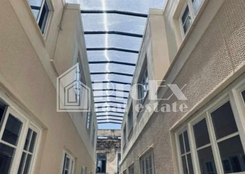 Αίθουσα Εκδηλώσεων στην Πλατεία Κλαυθμώνος, Κέντρο — Φωτογραφία 1 από 6