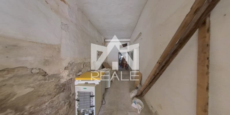 Retail Store in Othonoi, Corfu — Photo 8 of 11