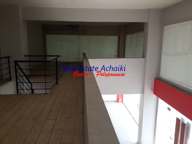 Retail Store in Trion Navarchon, Patra — Photo 4 of 11
