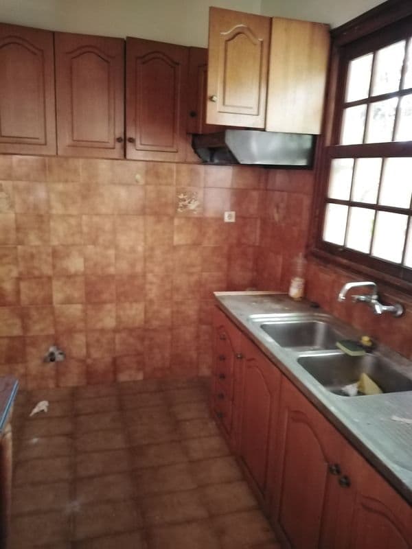 House in Pirgouthi, Acharnes — Photo 2 of 6