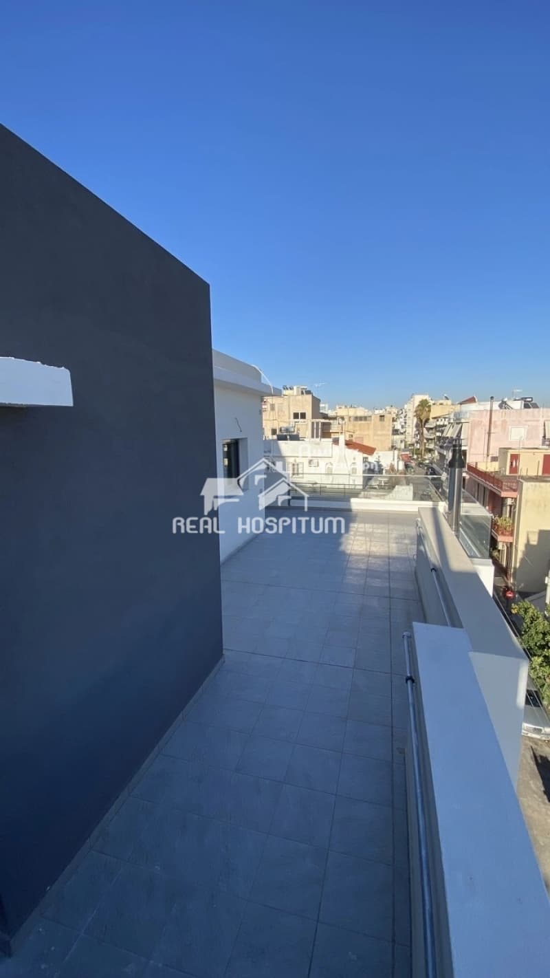 Apartment in Center, Petroupoli — Photo 3 of 9