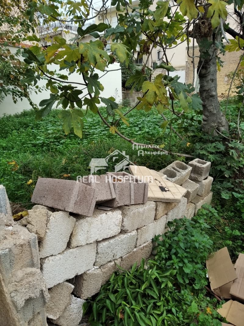 Building Plot in Center, Petroupoli — Photo 1 of 3