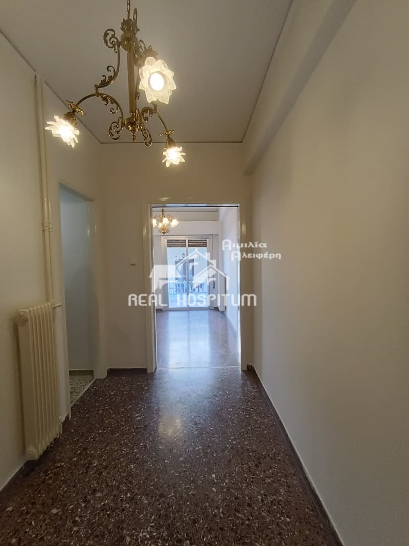 Apartment in akadimia Platonos, Kolonos - Kolokinthous — Photo 2 of 10