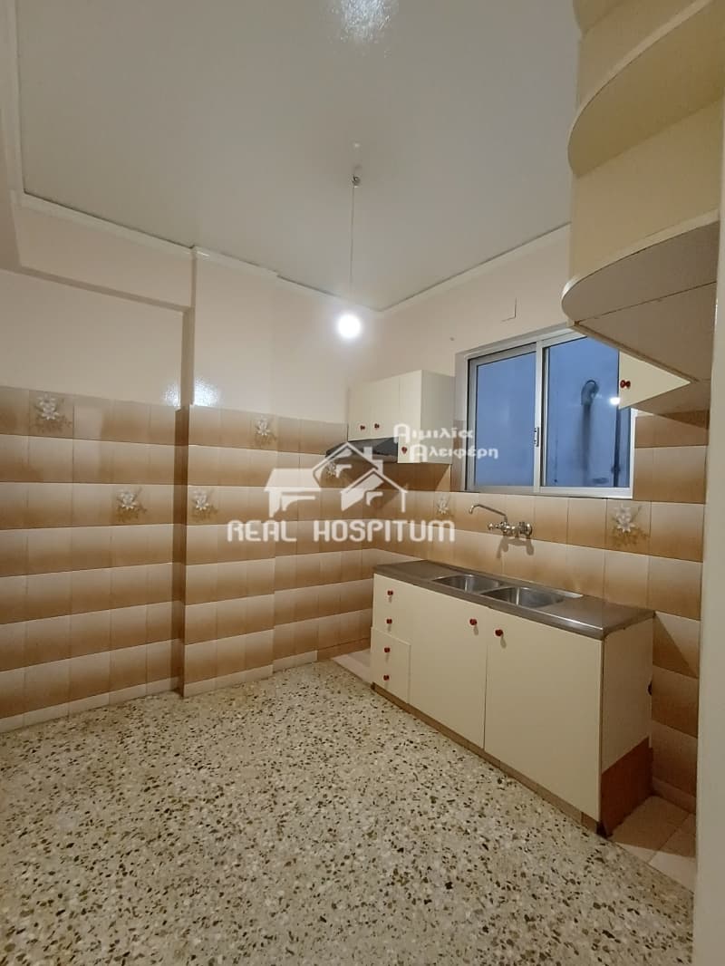 Apartment in akadimia Platonos, Kolonos - Kolokinthous — Photo 7 of 10