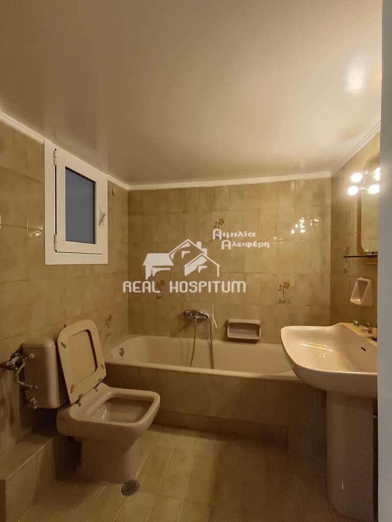 Apartment in akadimia Platonos, Kolonos - Kolokinthous — Photo 9 of 10