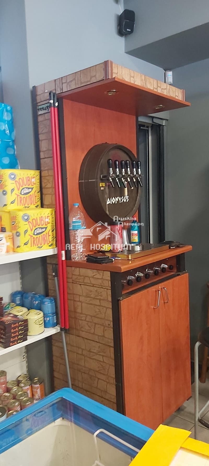Κατάστημα στην Άνω Πετρούπολη, Πετρούπολη — Φωτογραφία 2 από 3