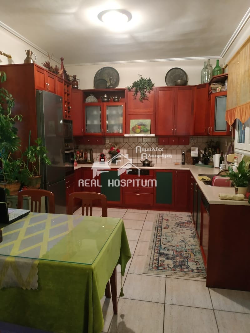 House in Center, Petroupoli — Photo 4 of 16