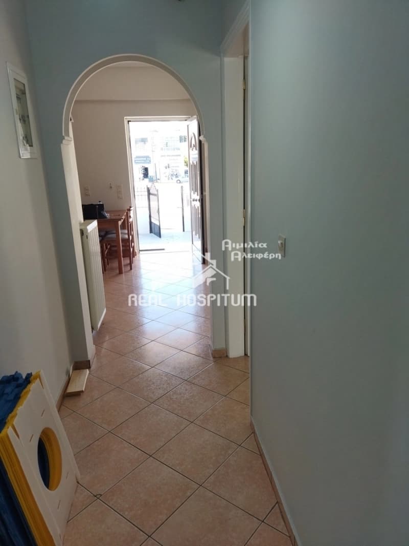 Κατάστημα στην Κέντρο, Ίλιον — Φωτογραφία 1 από 6