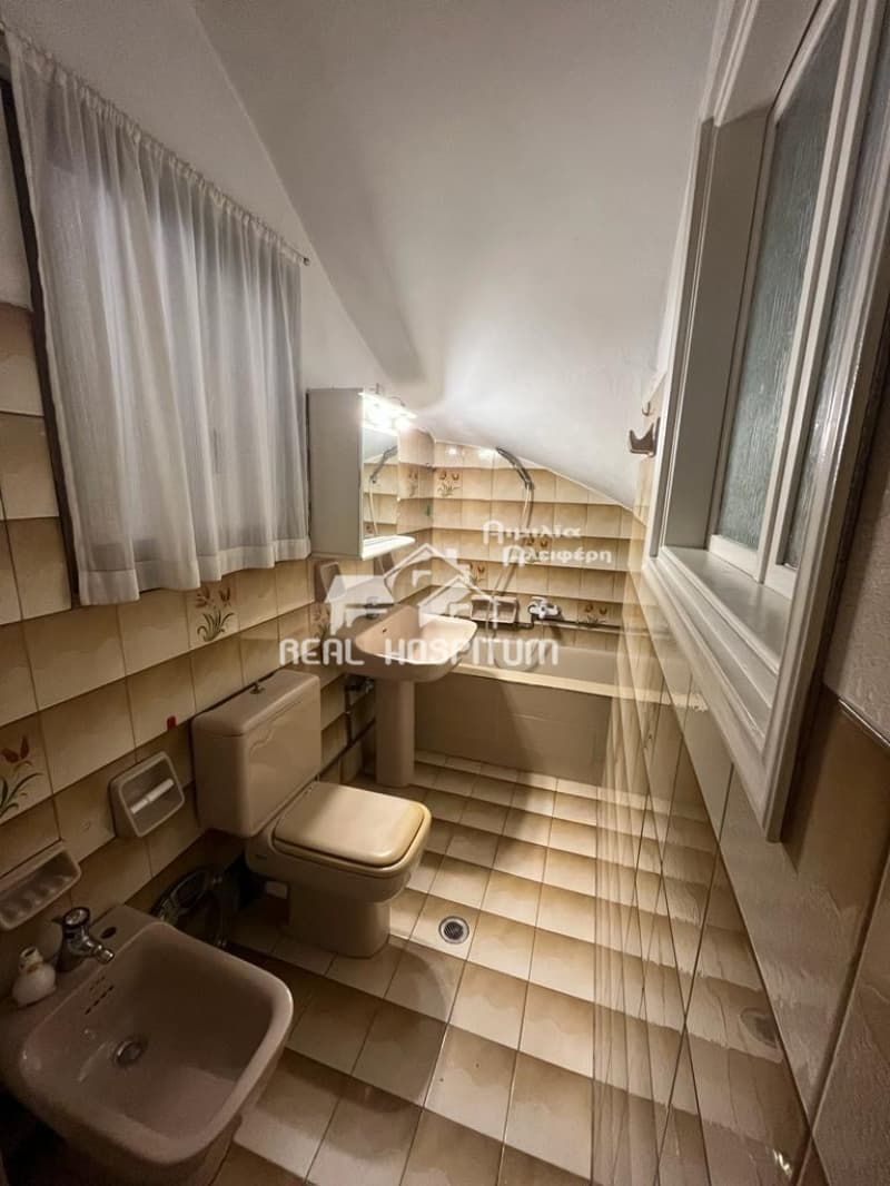 Apartment in Pefka Verdi, Petroupoli — Photo 9 of 15