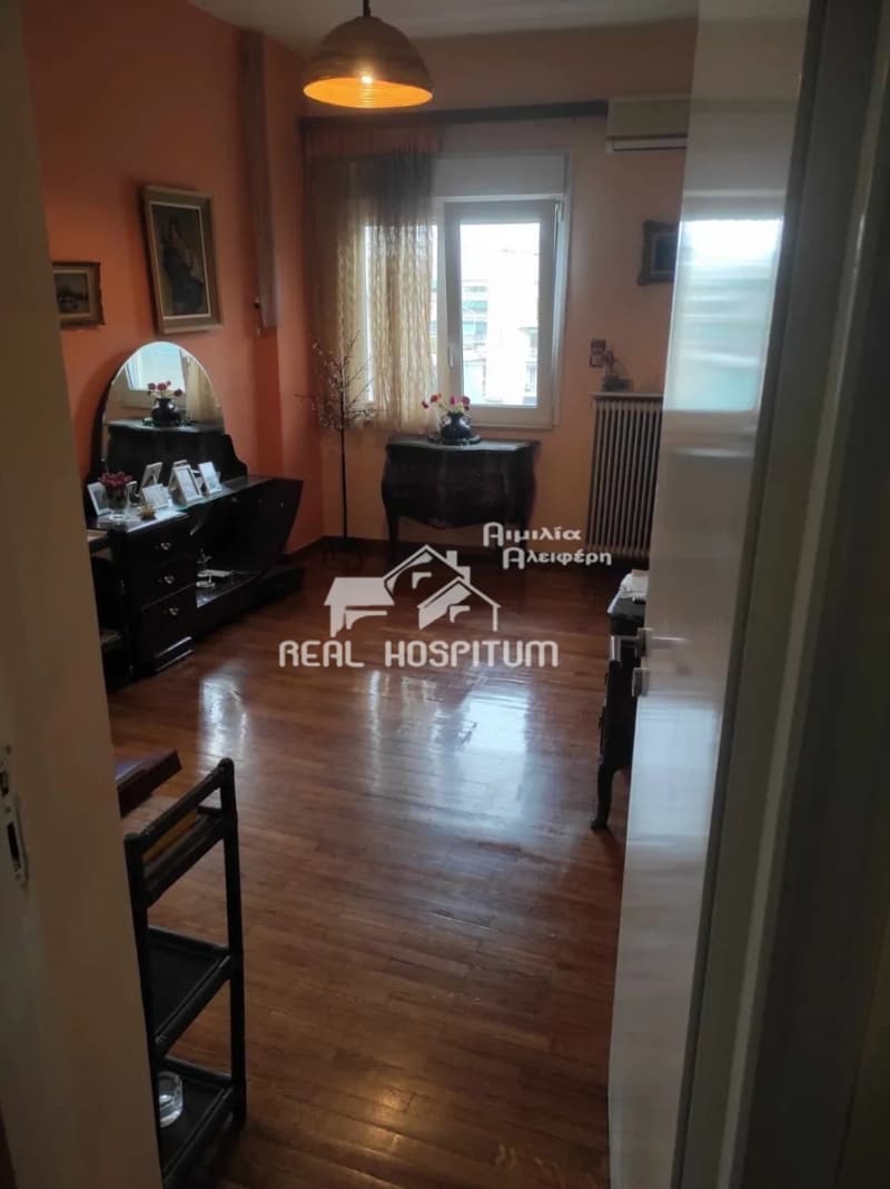 Apartment in Verga, Attiki — Photo 8 of 18