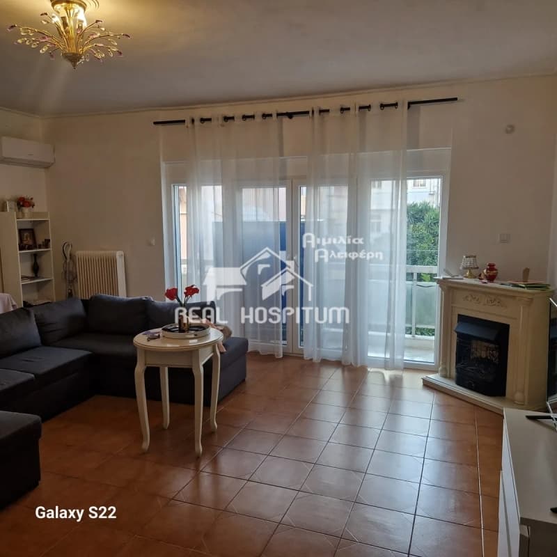 Apartment in Palatiani, Ilion — Photo 1 of 17