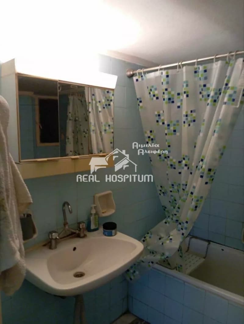 Apartment in Center, Ilion — Photo 9 of 9