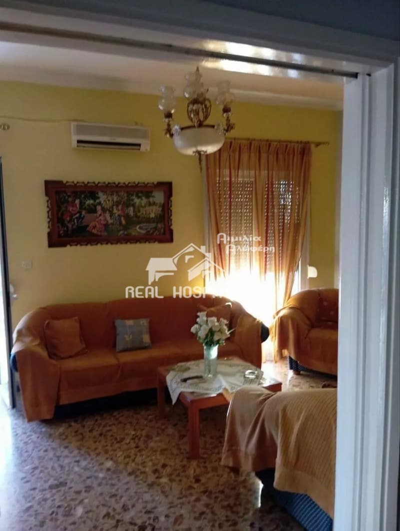 Apartment in Center, Ilion — Photo 6 of 9